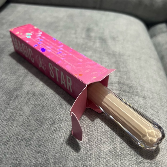 NIP Jeffree Star Liquid Concealer Pale Yellow - Picture 4 of 5